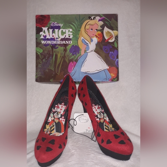 Disney Shoes - Disney Alice In Wonderland Queen Of Hearts Red Heels Size 9